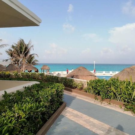 Confortable Depa En Condominio Frente Al Mar! 칸쿤 외부 사진
