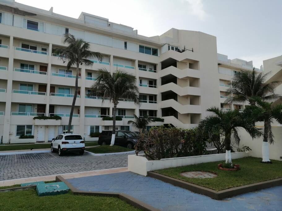 Confortable Depa En Condominio Frente Al Mar! 칸쿤 외부 사진